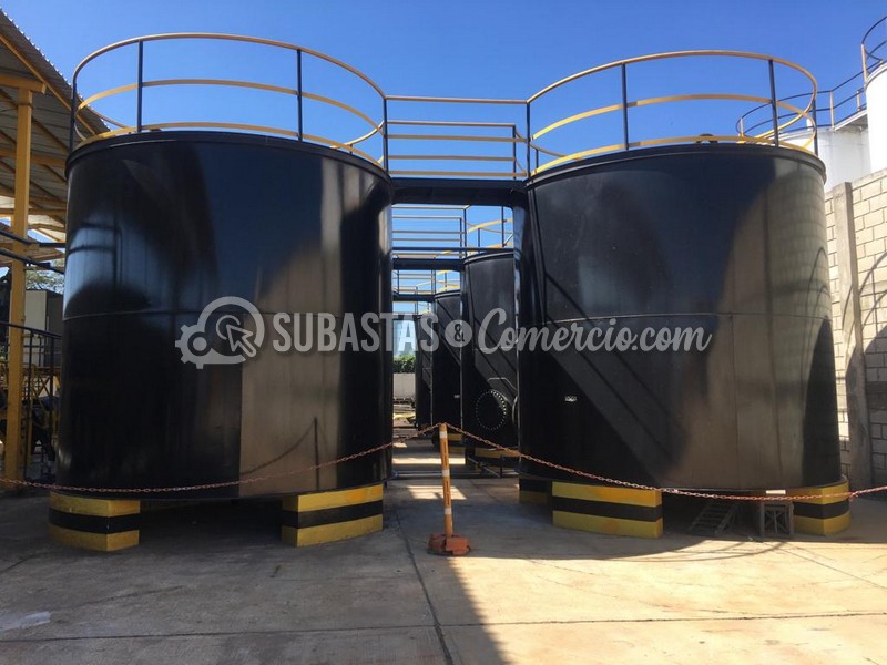 Tanques de almacenamiento industriales en acero al carbón A36